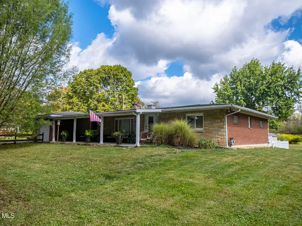 878 Sugar Run Rd, Altoona, PA 16601
