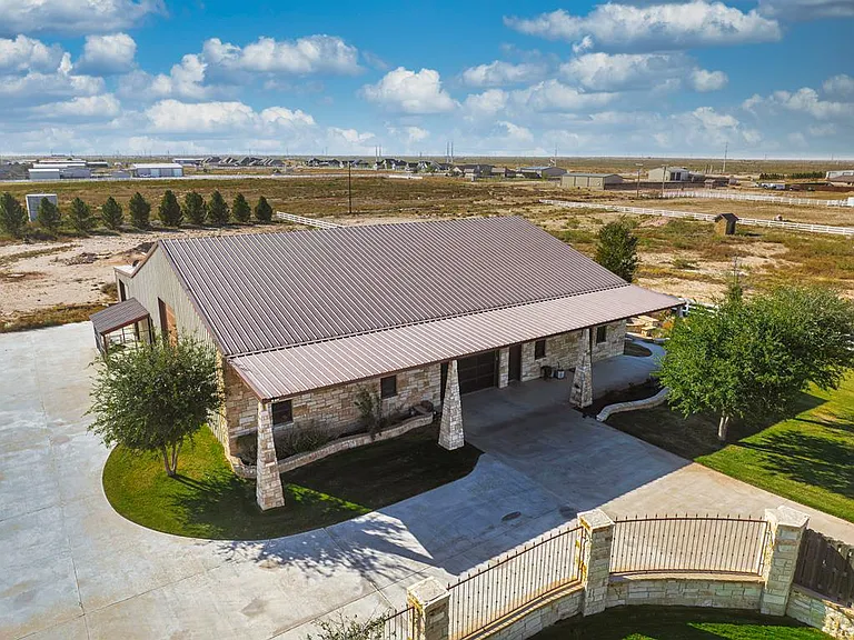 6207 N County Road 1244 — Photo 53