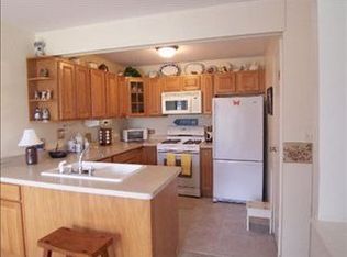 818 Wiltshire Dr APT 3, McHenry, IL 60050