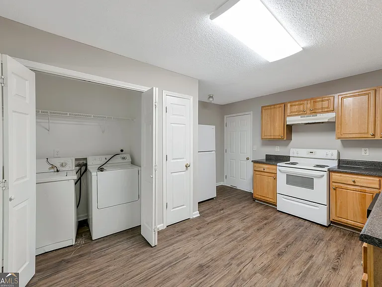 45 Mineral Springs Ln — Photo 6