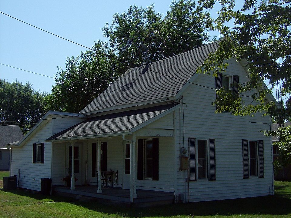 1st image of 525 2nd St