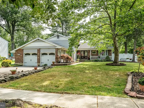 1201 Crane Dr, Cherry Hill, NJ 08003