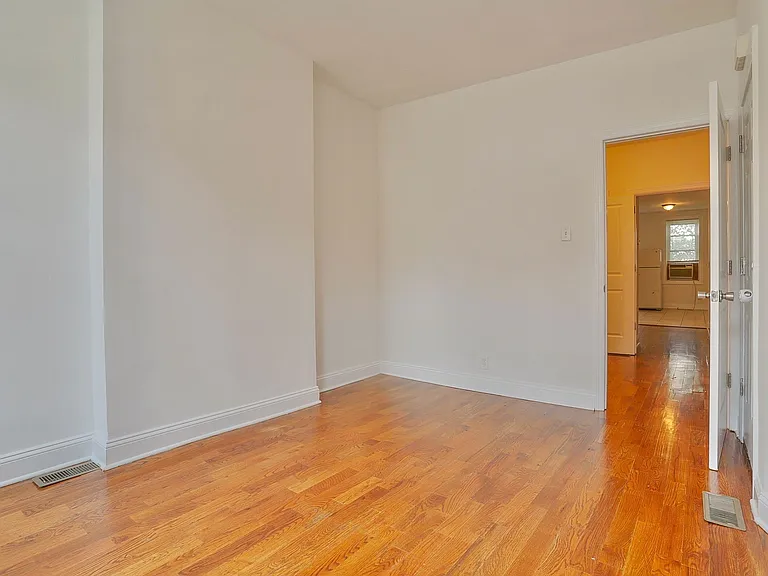 272 Grant Ave #1 — Photo 12