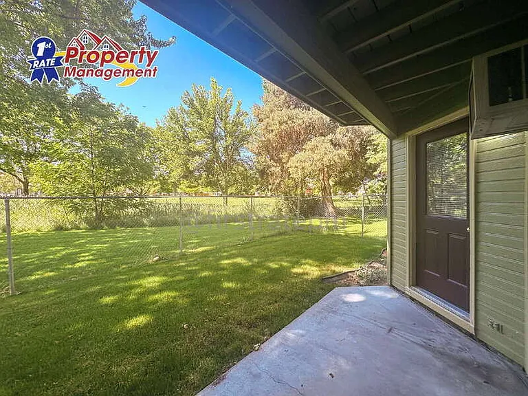2895 W Malad St — Photo 16