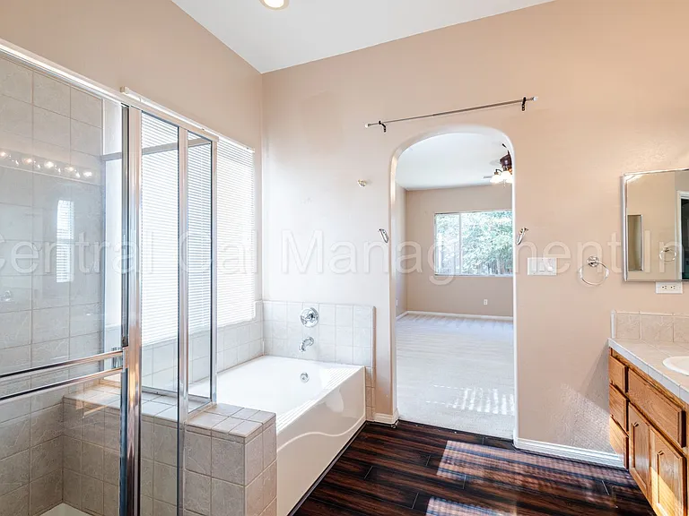 10713 Alexander Falls Ave — Photo 15