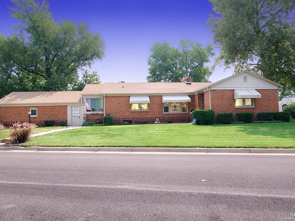 1st image of 1013 N Court Pl