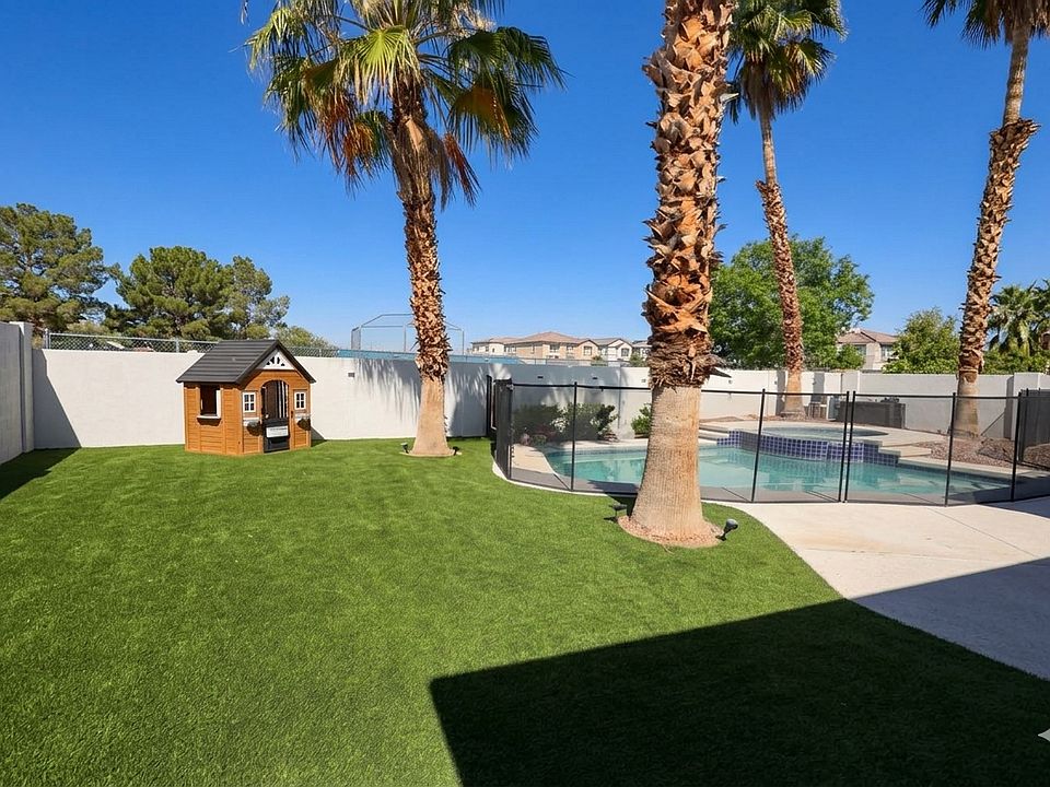 1st image of 2632 Ridgewater Cir