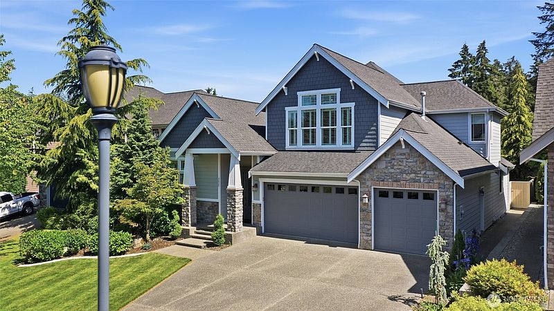 4th image of 9020 Merrill Court NE