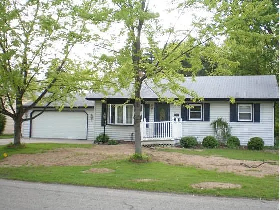 203 N Brady St photo 1