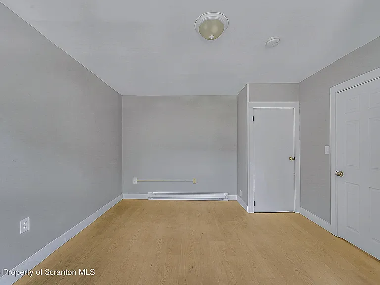 958 Ridge Ave #2 — Photo 8