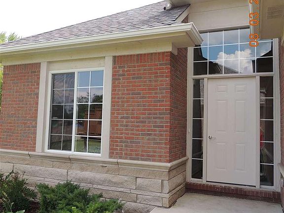 3rd image of 15028 Village Park Circle 66/building #16