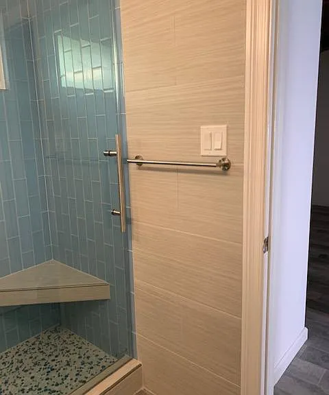 660 W 28th St #D — Photo 22