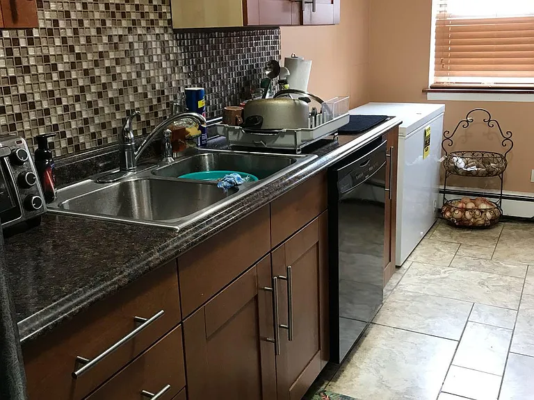 1331 S Finley Rd — Photo 13