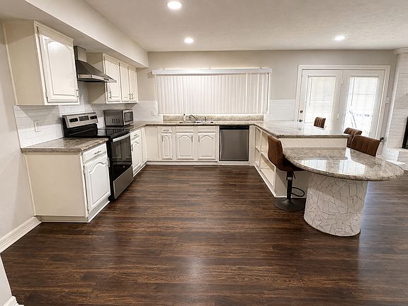 5th image of 5811 Graycliff Dr