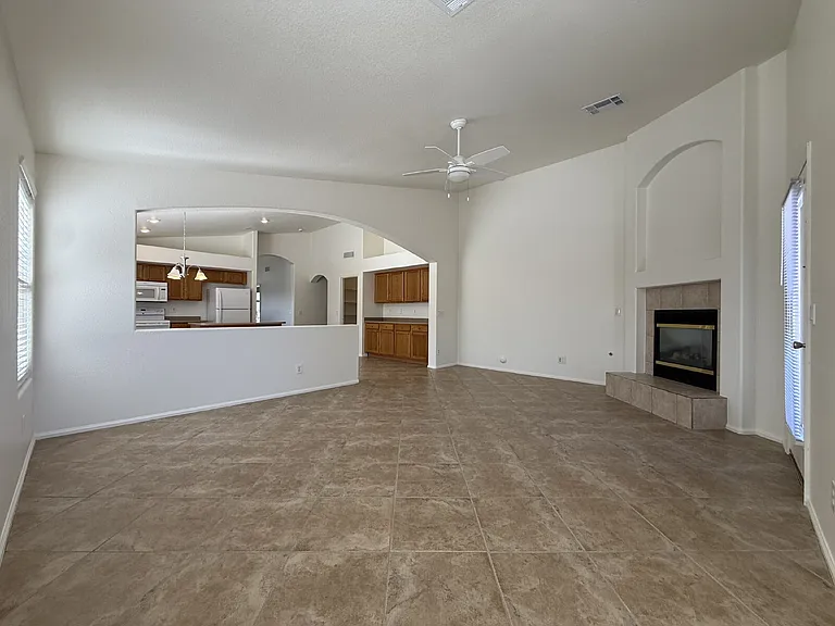 9587 W Seldon Ln — Photo 12
