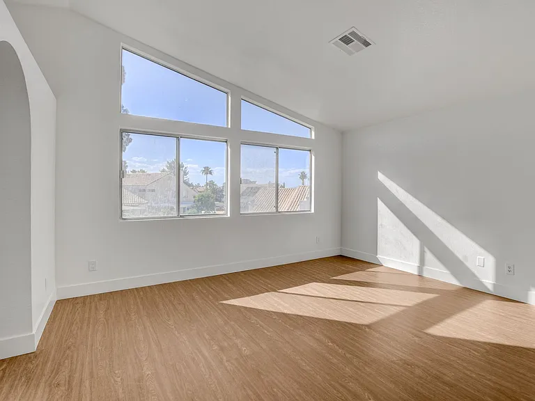 8005 Vision St — Photo 40