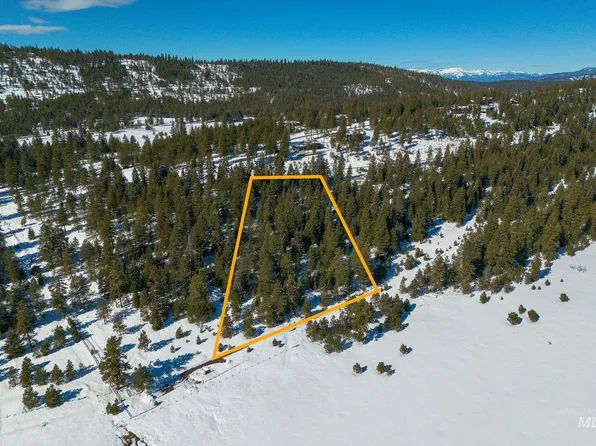 5541 Lupine Ln, McCall, ID 83638