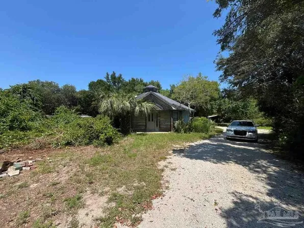 1622 Bal Alex Dr, Gulf Breeze, FL 32563
