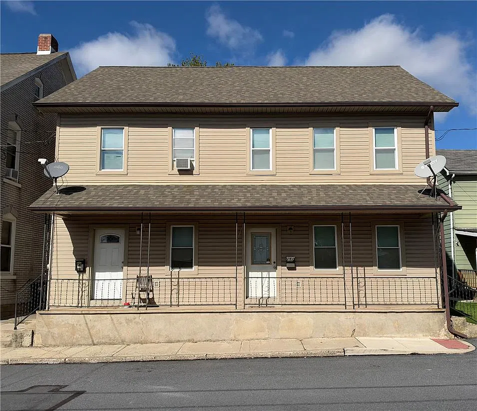 3 bed, 1.5 bath, 1450 sqft, $1,750 — Photo 2
