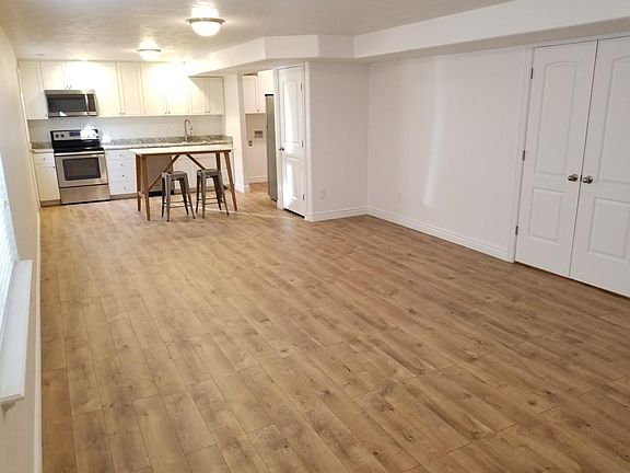 4th image of 1317 S Alpine Dr