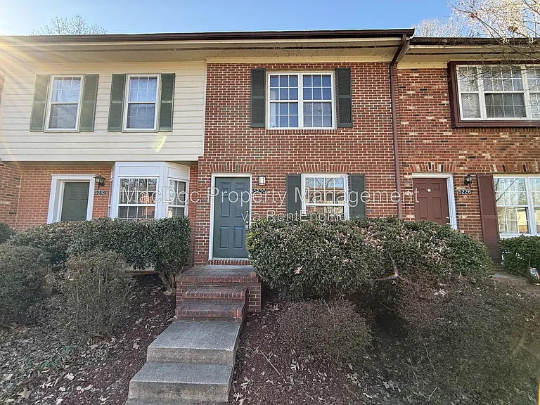 5230 Kings Wood Ln — Photo 1
