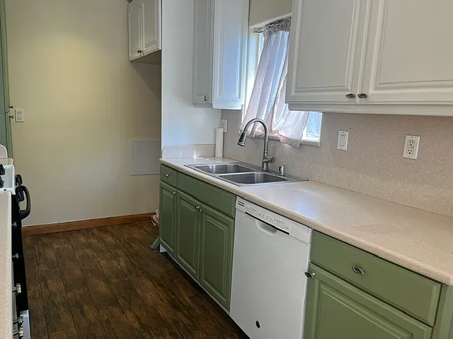 4310 Pennsylvania Ave — Photo 8