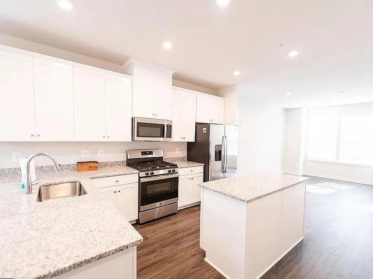 2816 Evansgreen Dr — Photo 10