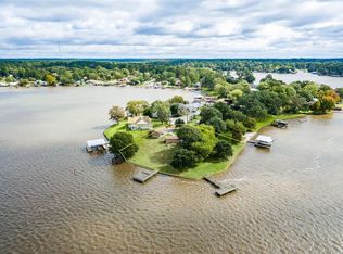 677 Sandy Ridge Dr, Livingston, TX 77351