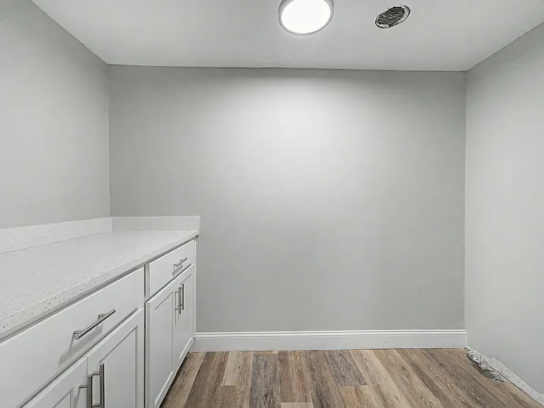 512 W Bach Dr — Photo 27