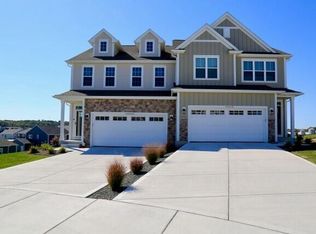 N67W25381 Breckenridge Ct, Sussex, WI 53089