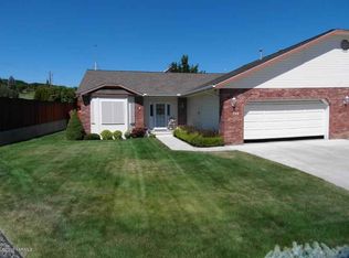7319 Summitview Ave, Yakima, WA 98908