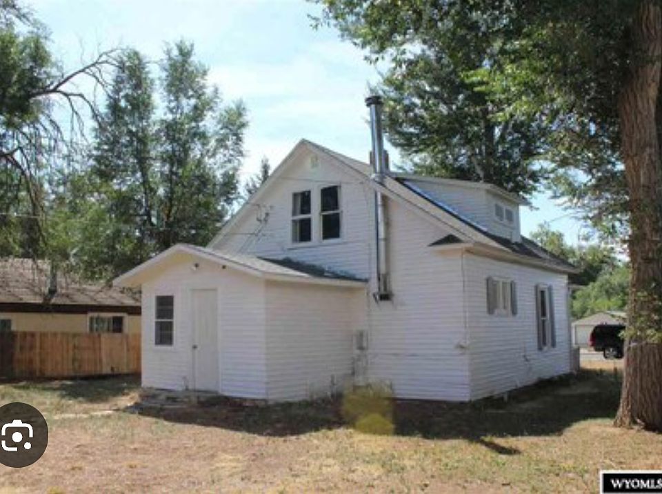 1st image of 826 Mondell St