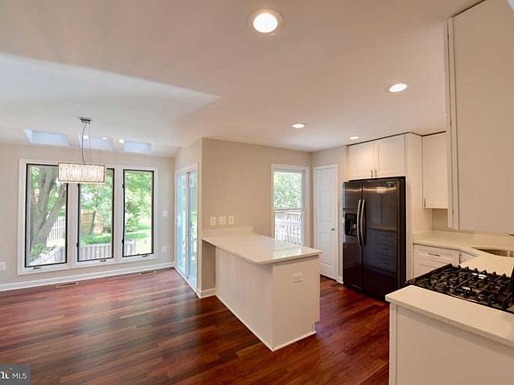 2nd image of 6055 Joust Ln