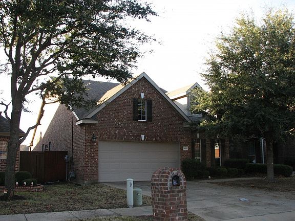 2nd image of 1400 Somerset Dr
