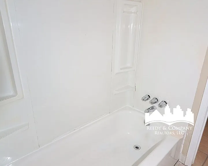 1616 Winston Dr — Photo 15