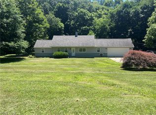 2055 Chestnut St, Coshocton, OH 43812