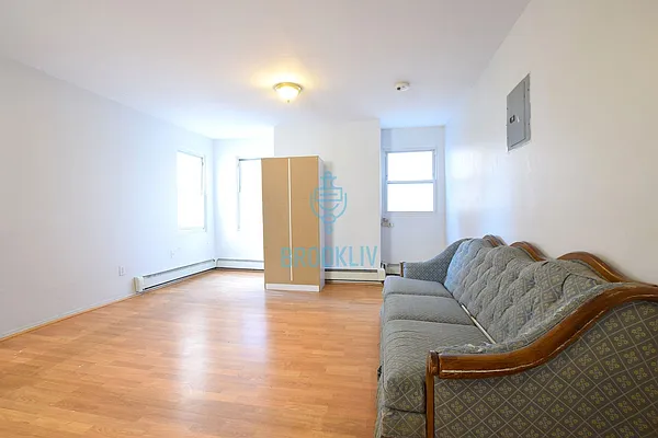 Rented by null | media 4