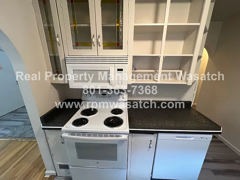 1105 S 700 E — Photo 10