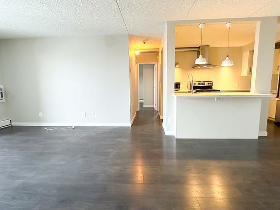 3rd image of 77 Edmonton St #1002