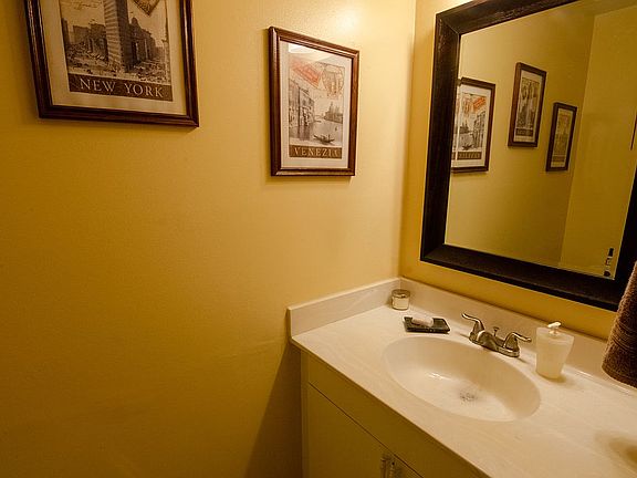 Entry Half Bath