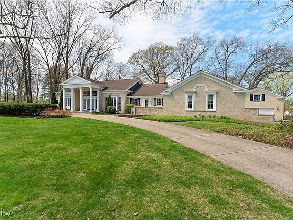 2nd image of 168 Orchard Hill Dr