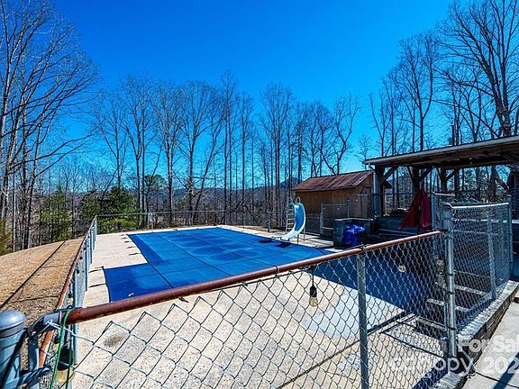 2nd image of 255 Wildwood Rd