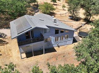 22261 Rambling Oaks Dr, Grass Valley, CA 95949