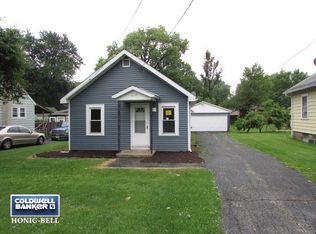 1134 White Ave, Aurora, IL 60506