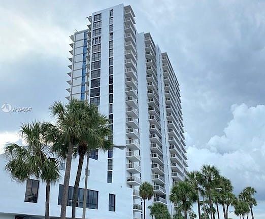 4th image of 3731 N Country Club Dr APT 429