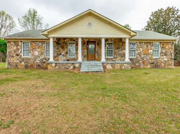 204 Dodd Rd, Ringgold, GA 30736