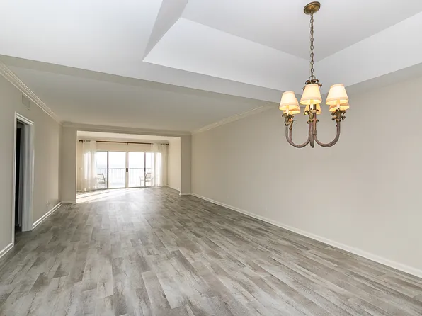 450 Beach Rd APT 220, Vero Beach, FL 32963
