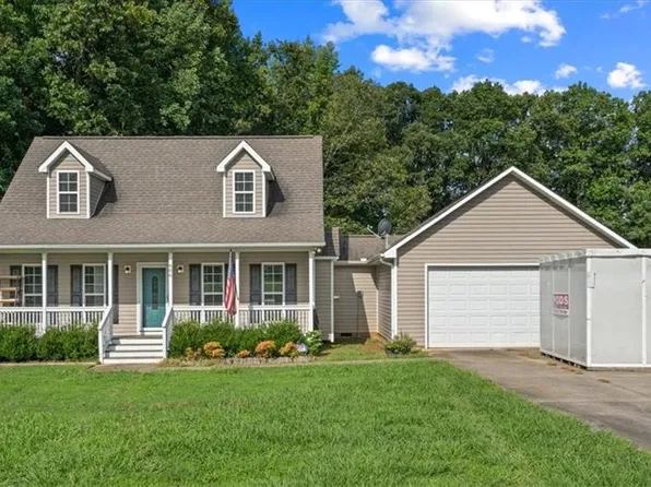 606 Casey Ln, Mebane, NC 27302
