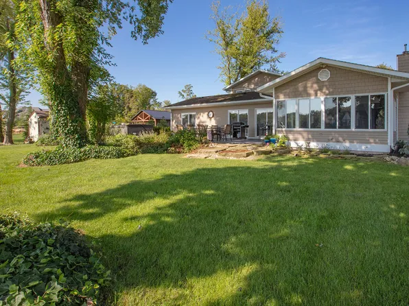 70171 Sunset Blvd, Union, MI 49130
