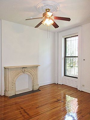 5th image of 219 Cumberland St APT 2
